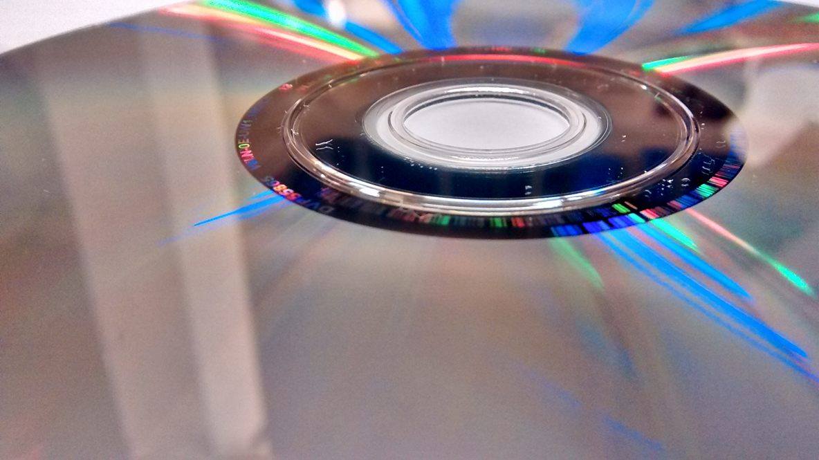 دلایل اجرا نشدن سی دی CD و DVD 